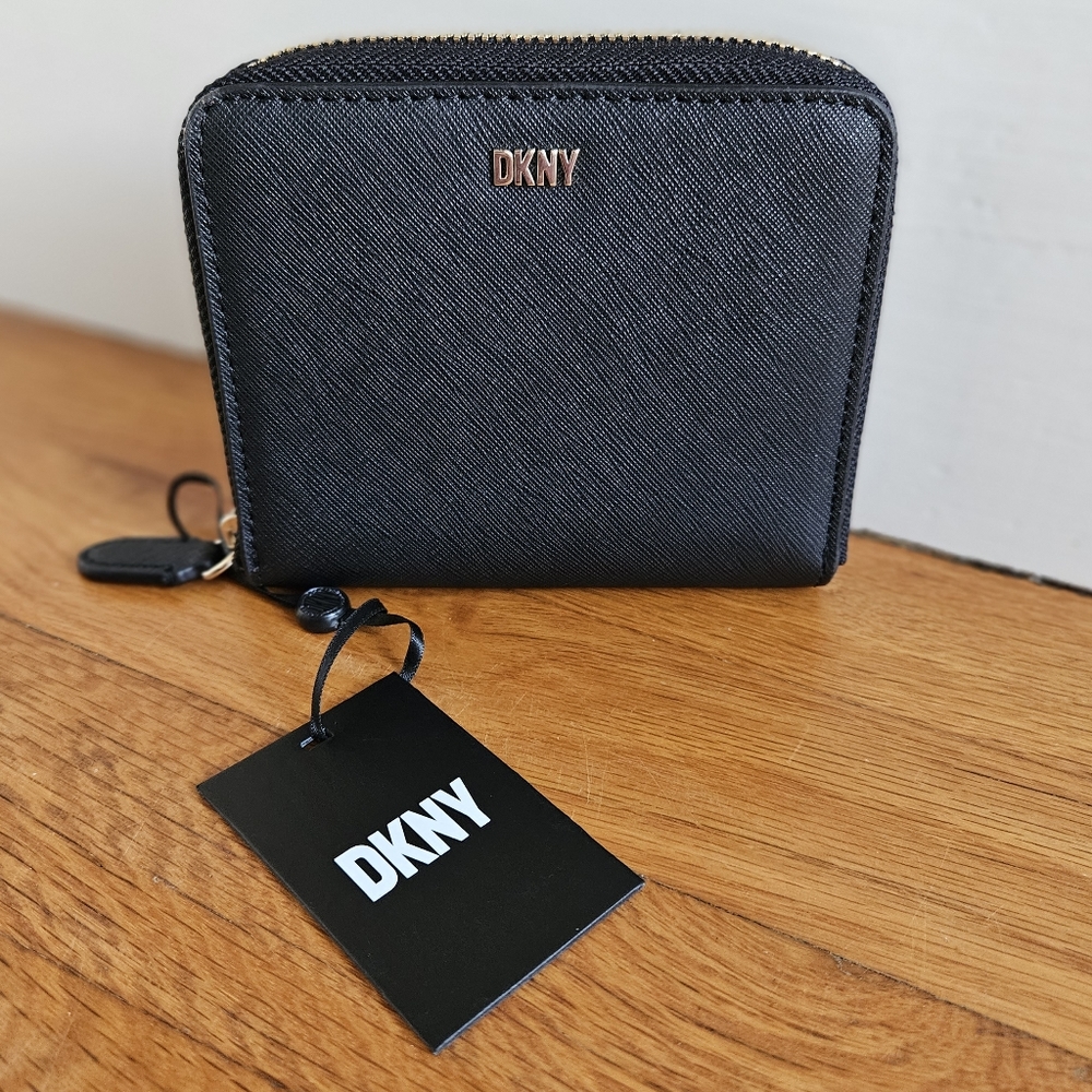 DKNY Wallet Velita Small Zip around - Picture 2 of 11